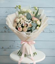 Букет цветов из:  Розы и Лизиантусы в Терновской