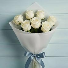 Букет 7 Белых роз Эдлесс Лав в Терновской
