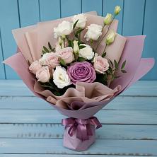 Букет цветов из:  Розы и Лизиантусы в Терновской