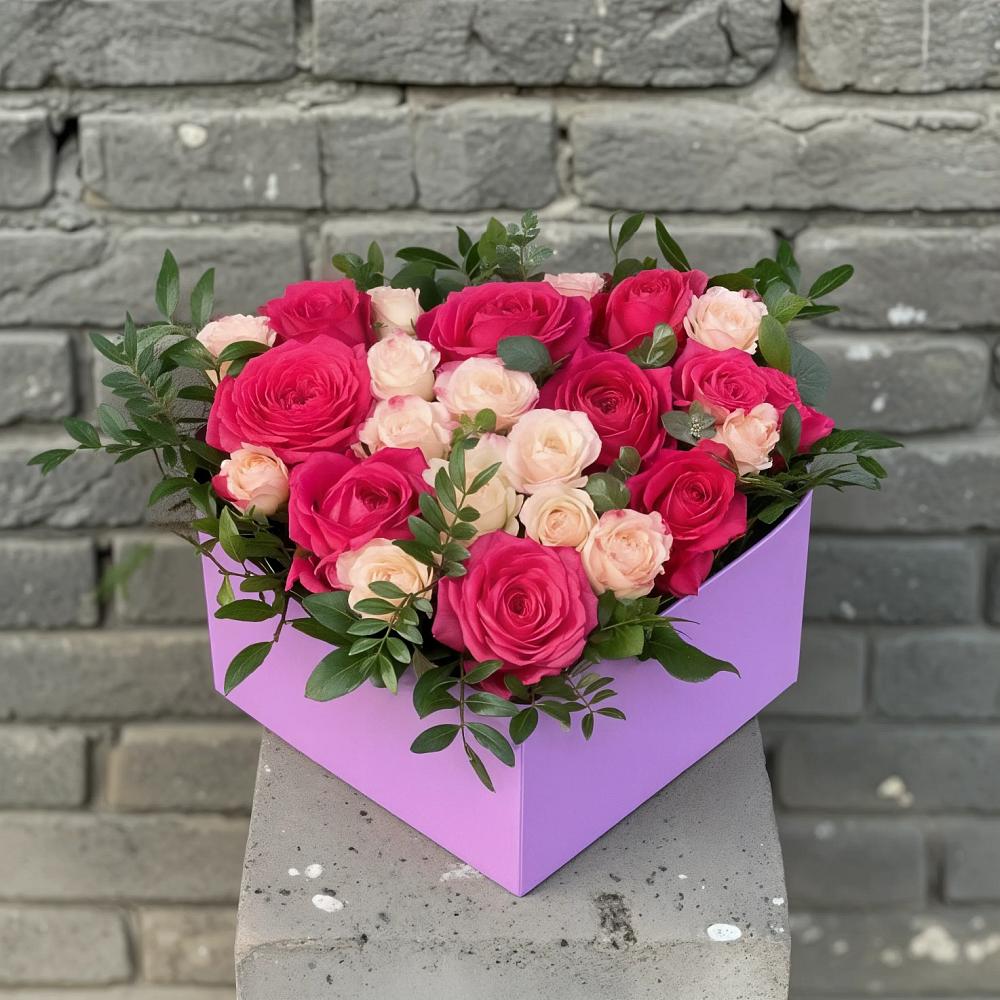 Цветочная композиция из Розы в коробке в Терновской